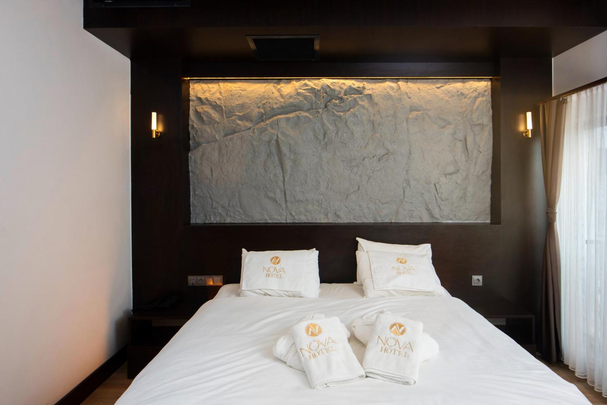 The Nova Hotel ยาโลวา ภายนอก รูปภาพ